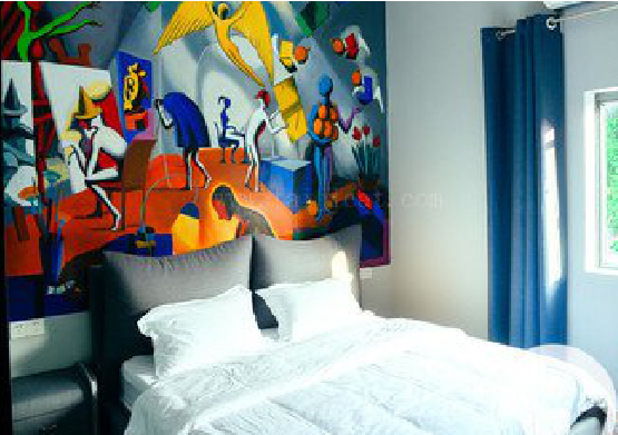 镇平对于酒店的墙体彩绘而言更注重哪些方面？